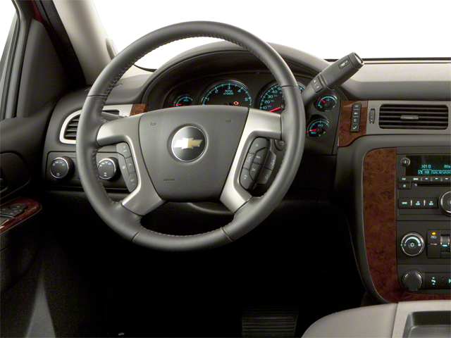 2011 Chevrolet Avalanche LT photo 4