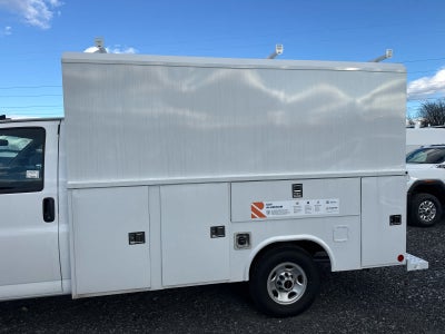 2025 GMC Savana Cutaway 3500 1WT