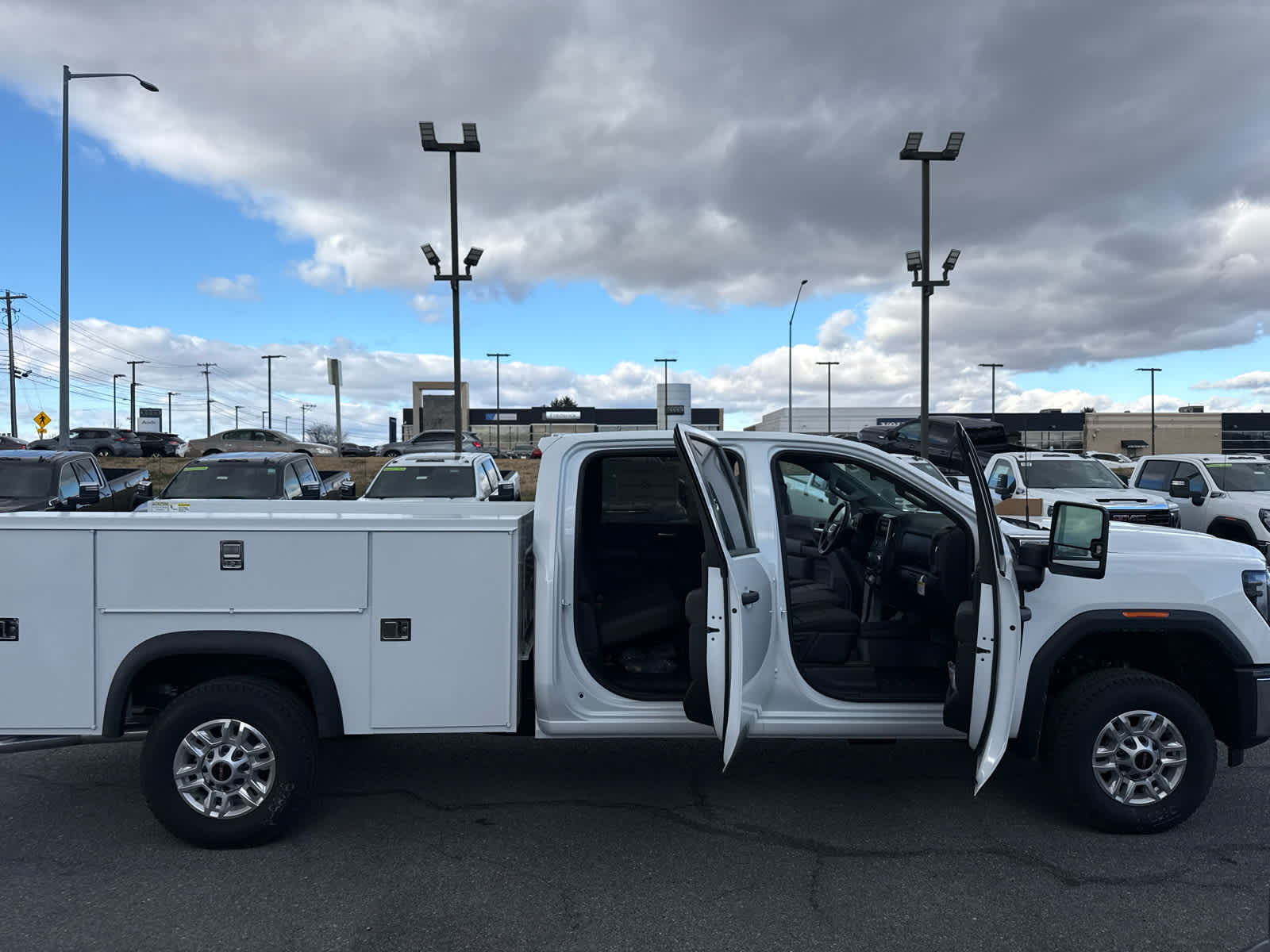 2025 GMC Sierra 2500 HD Pro