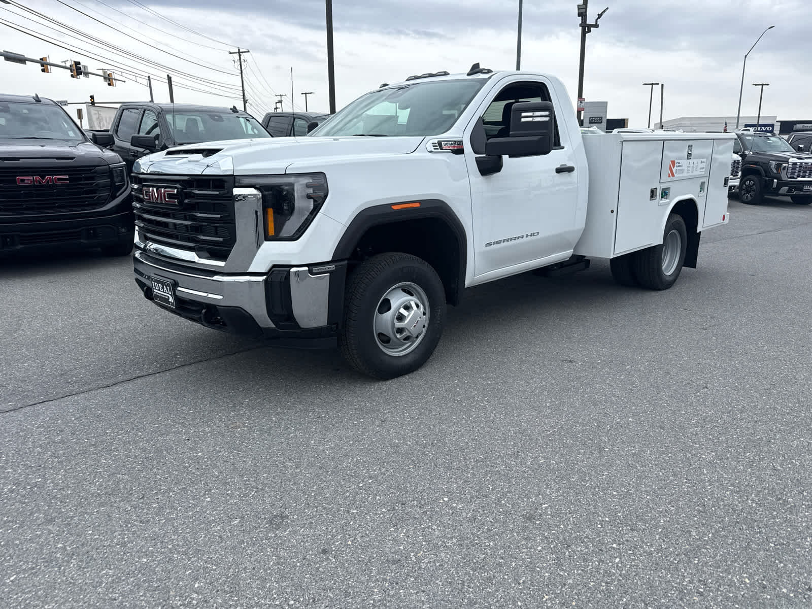 2026 GMC Sierra 3500 HD Chassis Cab Pro