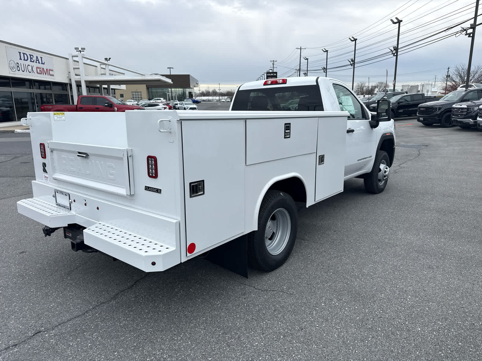 2026 GMC Sierra 3500 HD Chassis Cab Pro