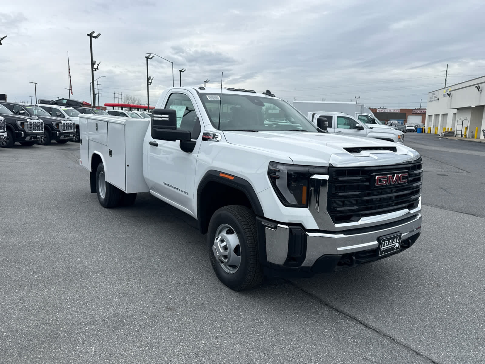 2026 GMC Sierra 3500 HD Chassis Cab Pro