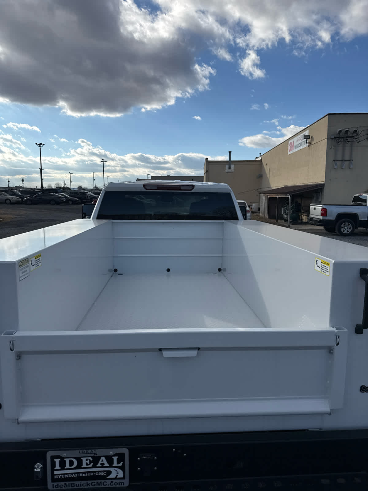 2025 GMC Sierra 2500 HD Pro