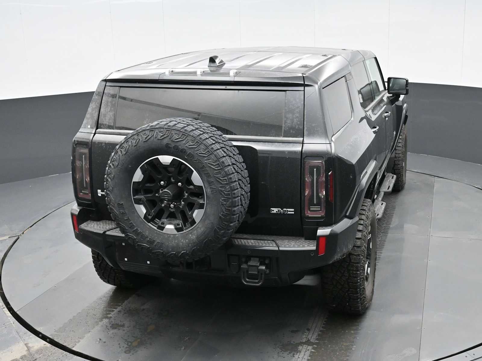 2024 GMC HUMMER EV SUV 2X