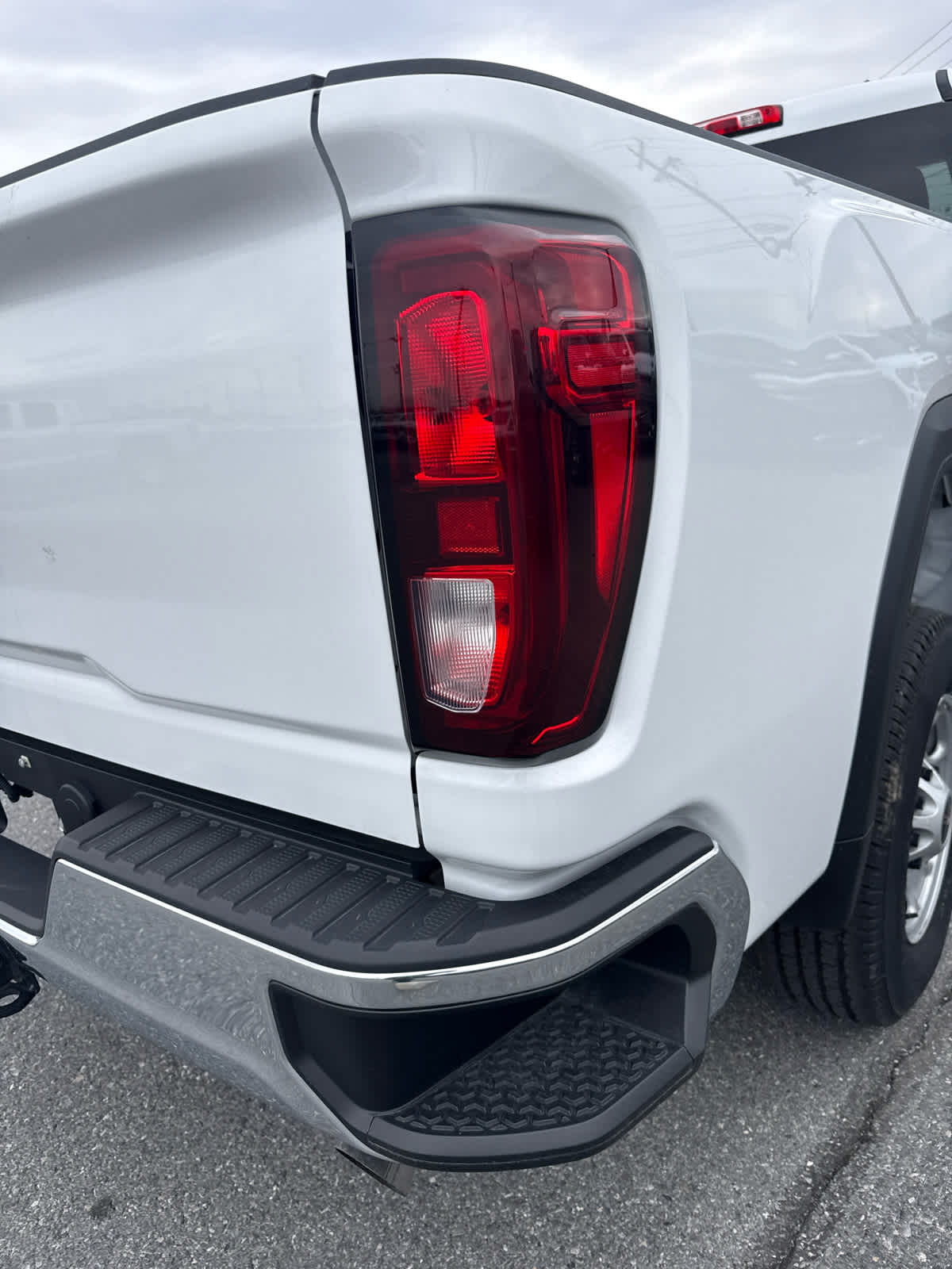 2024 GMC Sierra 2500 HD Pro