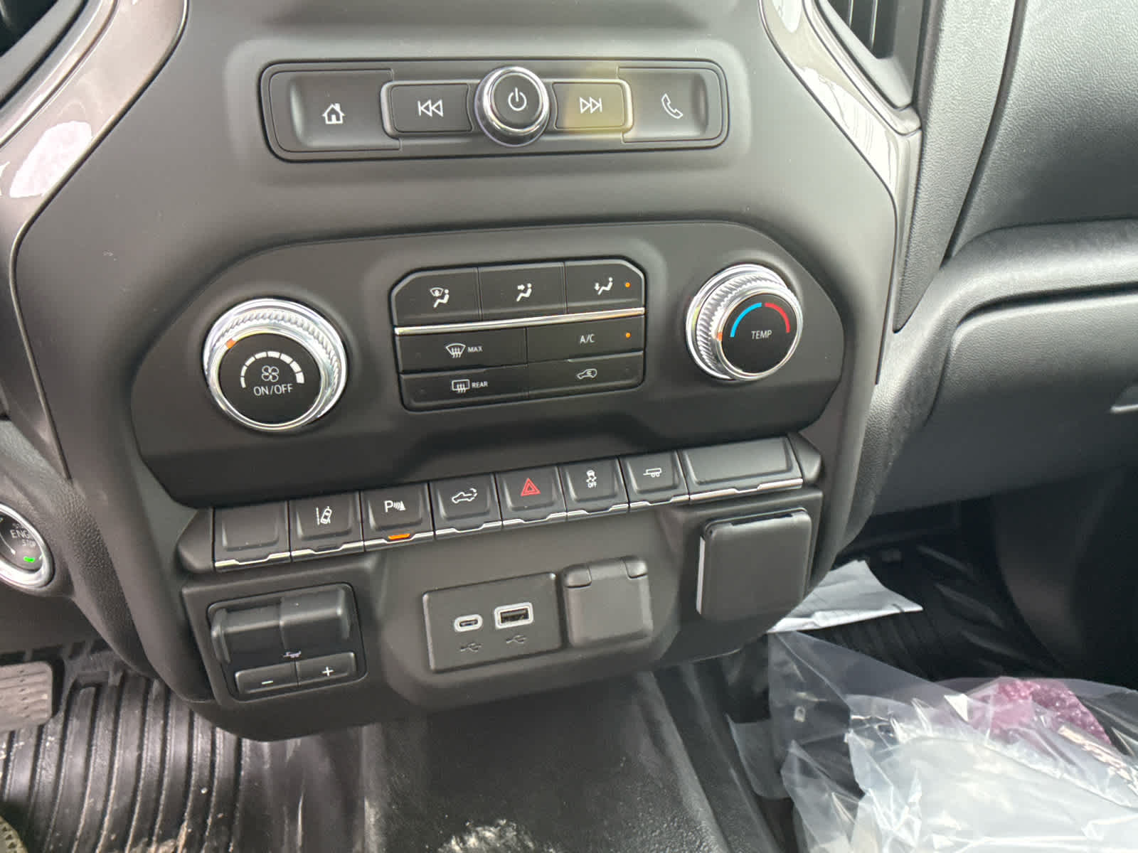 2025 GMC Sierra 2500 HD Pro