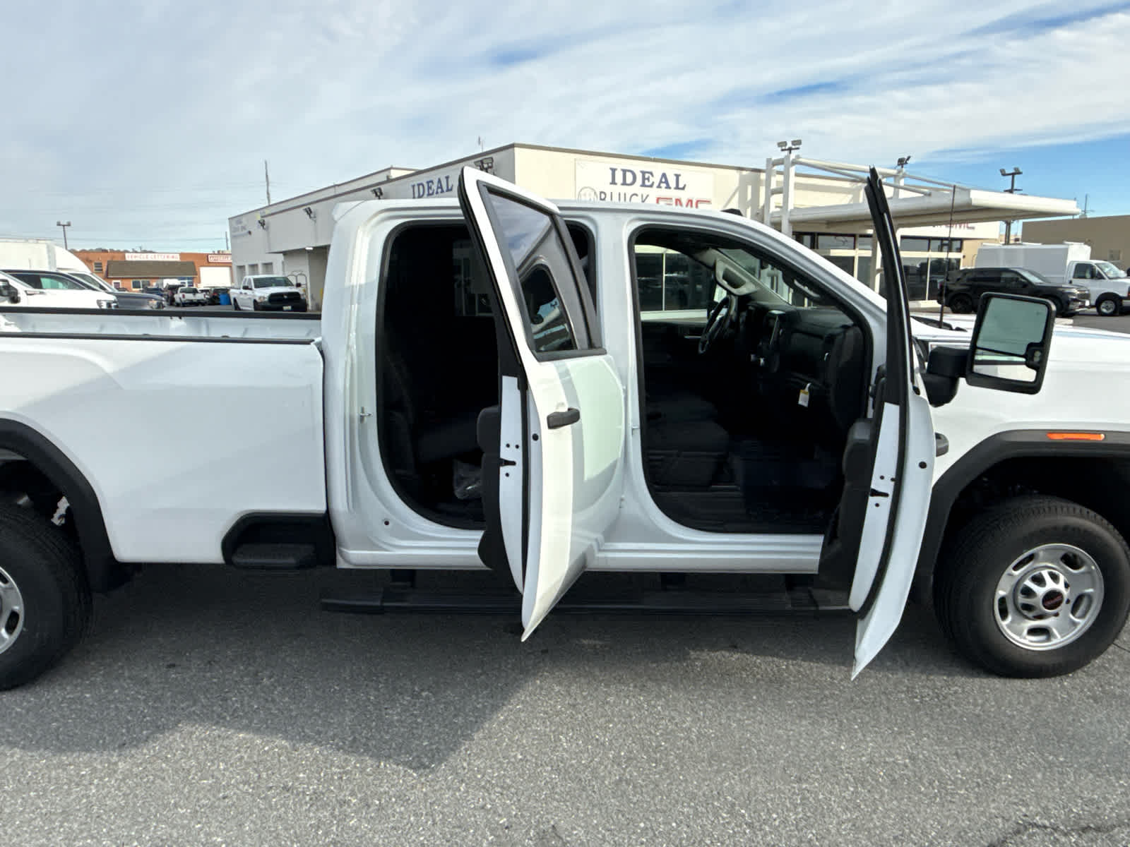 2025 GMC Sierra 2500 HD Pro