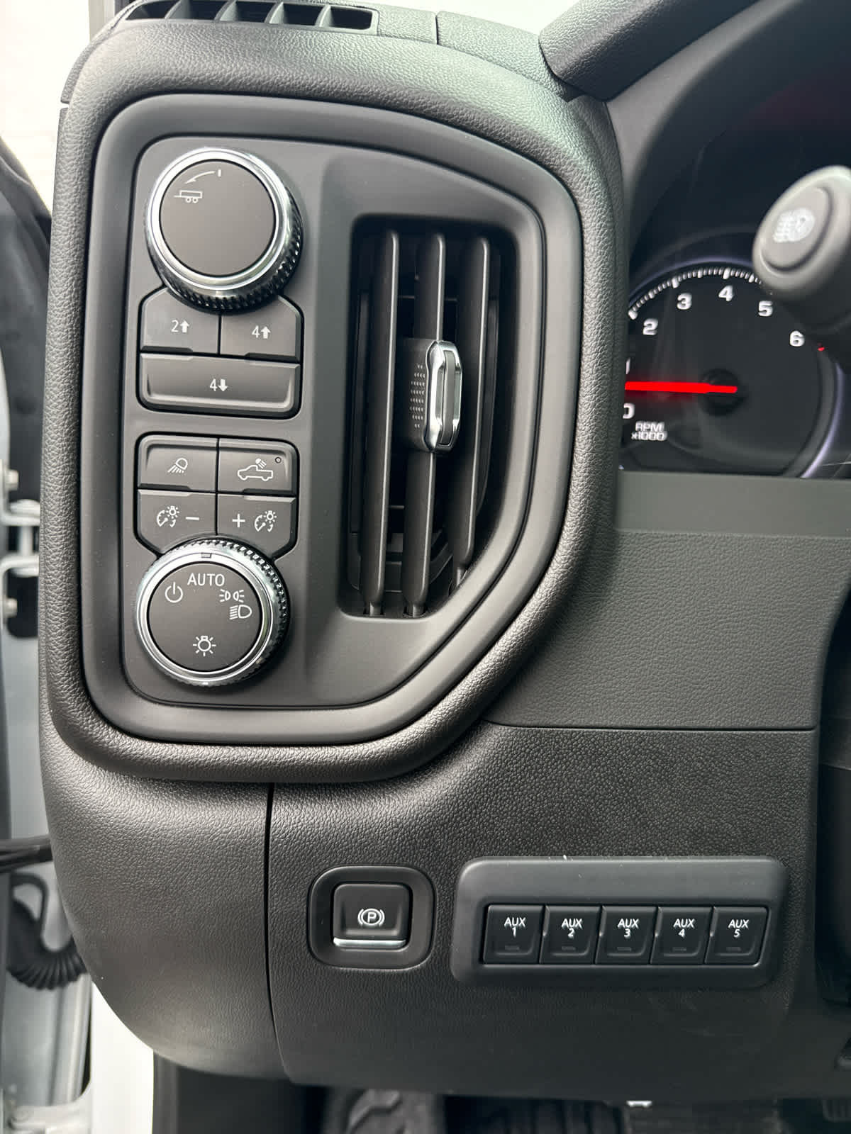 2025 GMC Sierra 2500 HD Pro