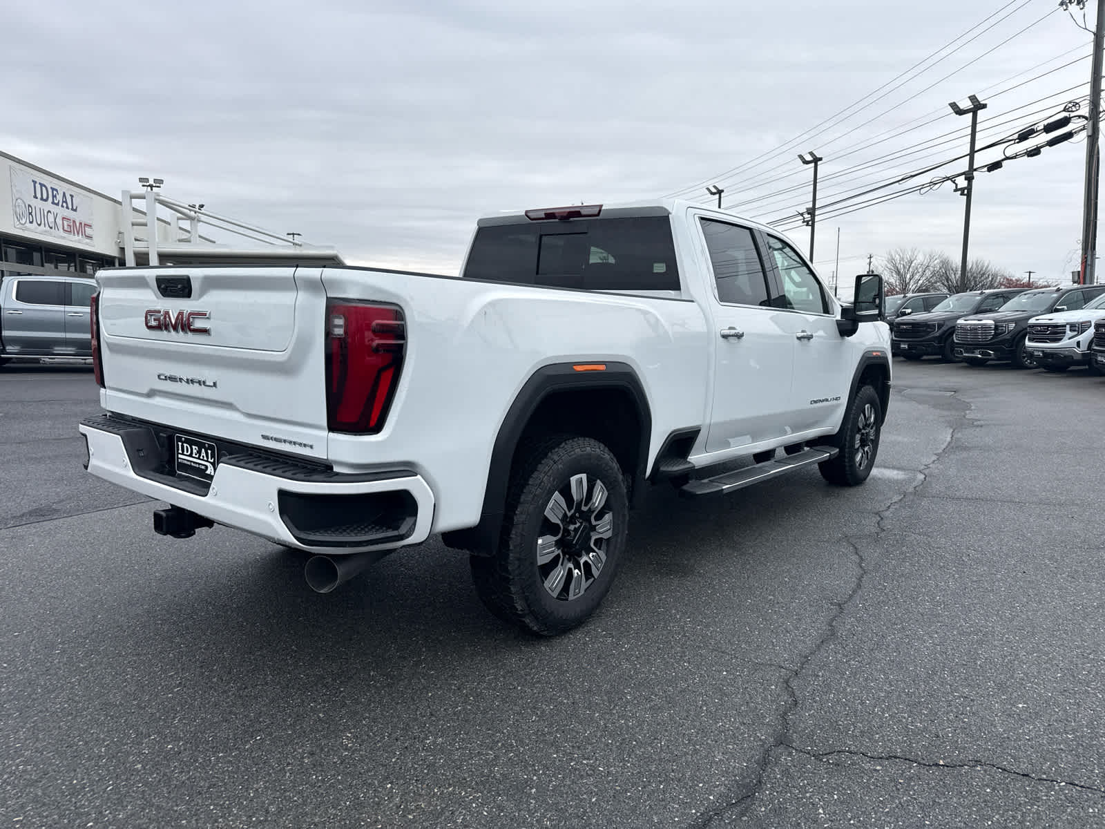 2025 GMC Sierra 2500 HD Denali