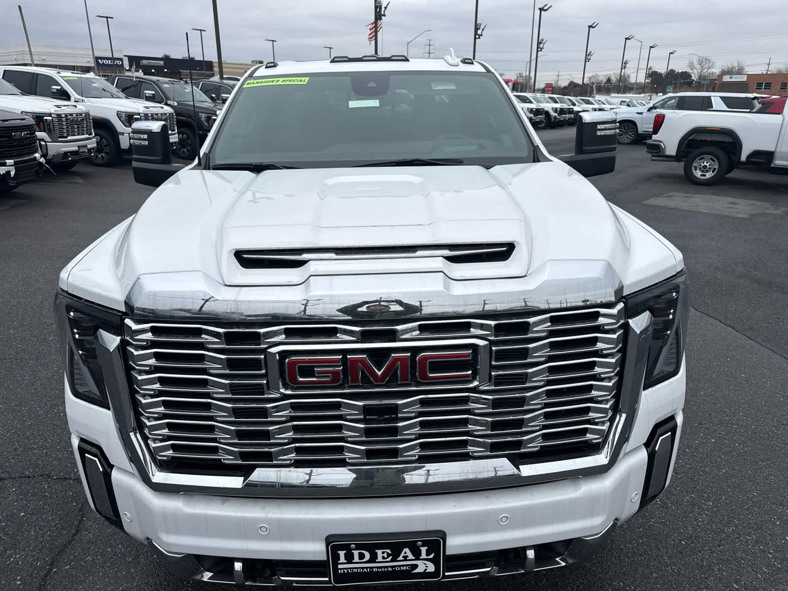 2025 GMC Sierra 2500 HD Denali