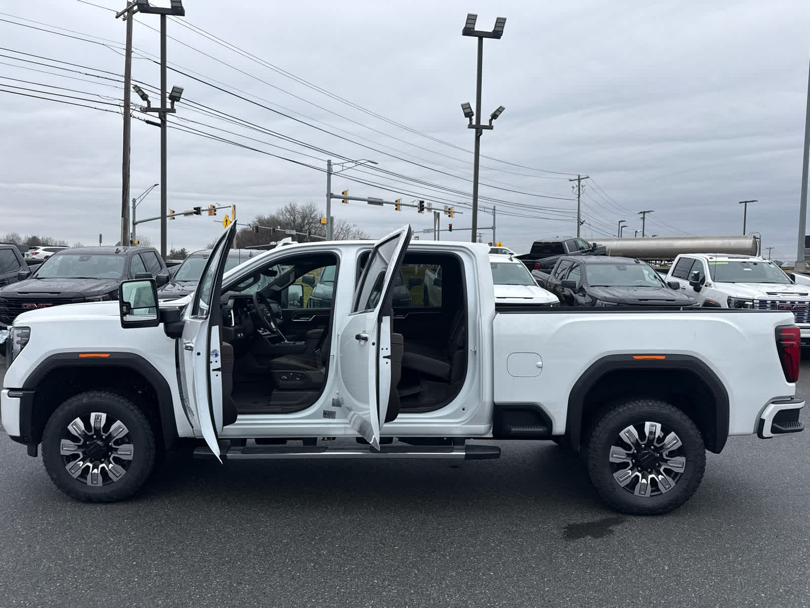 2025 GMC Sierra 2500 HD Denali