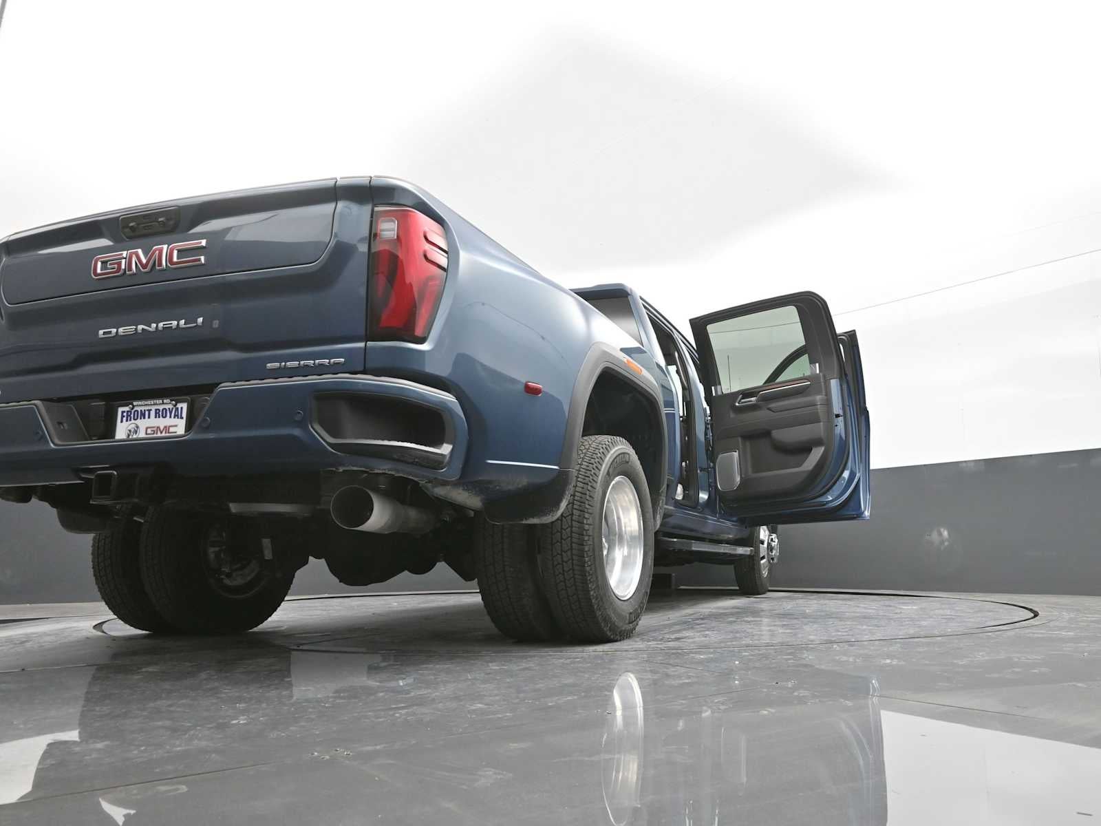 2026 GMC Sierra 3500 HD Denali DRW