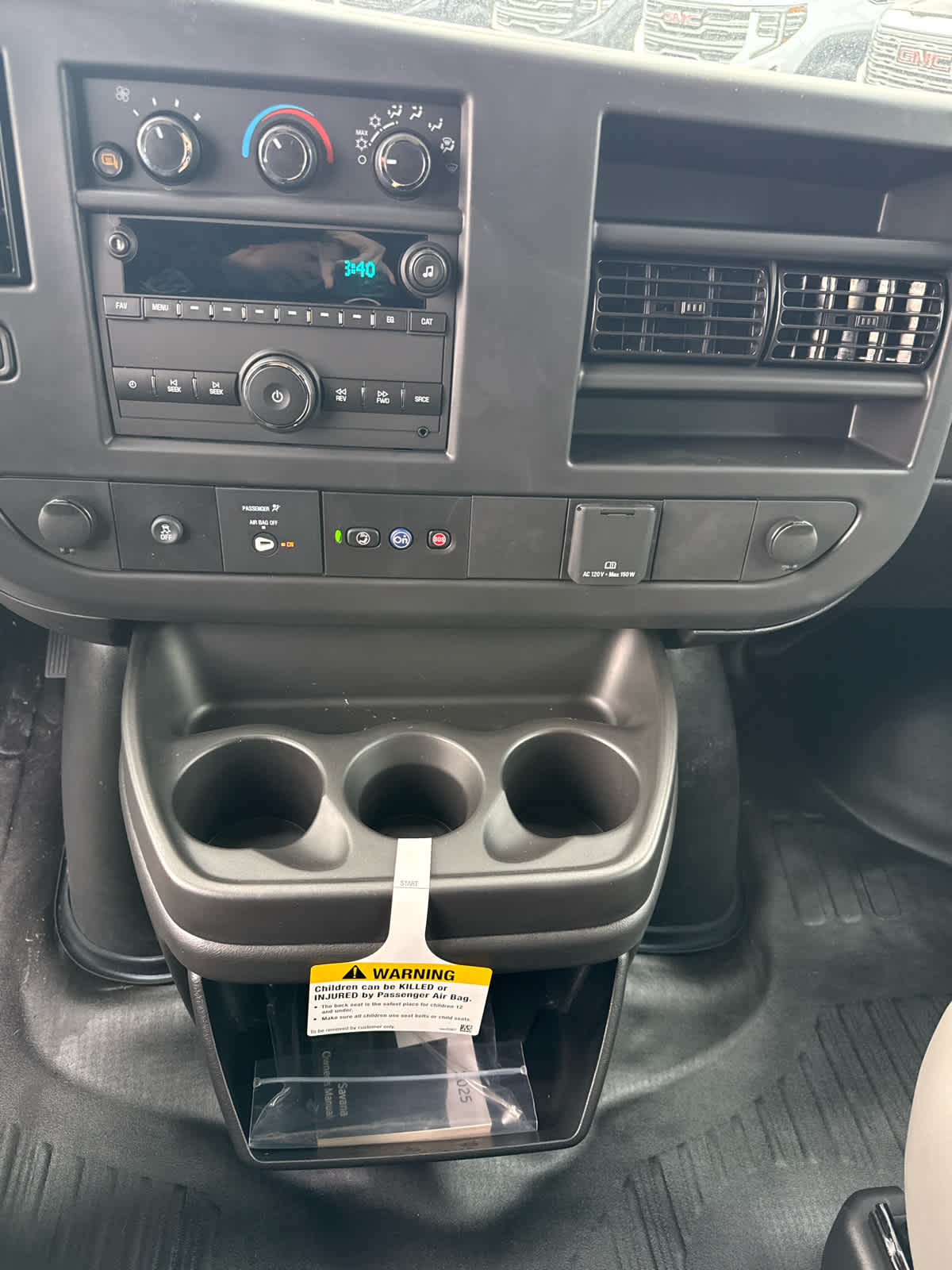 2025 GMC Savana Cargo 2500 Work Van