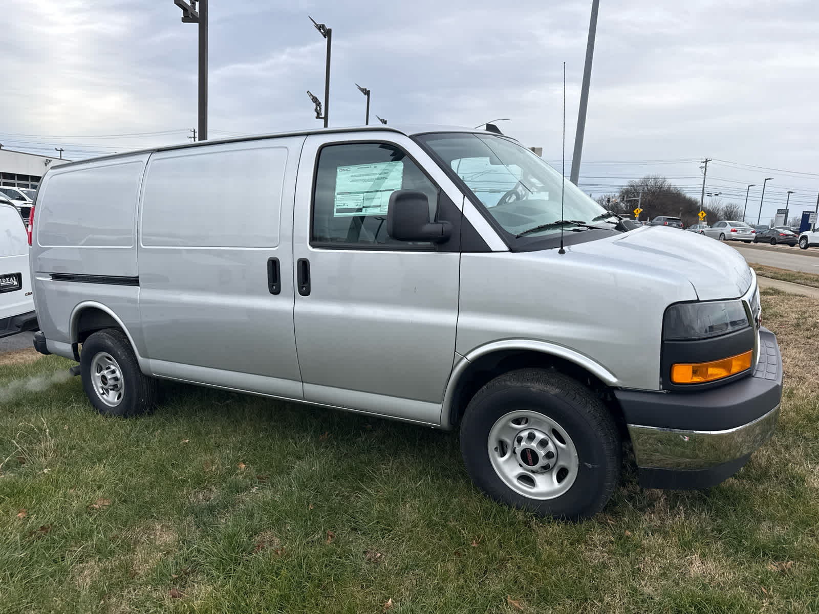 2025 GMC Savana Cargo 2500 Work Van