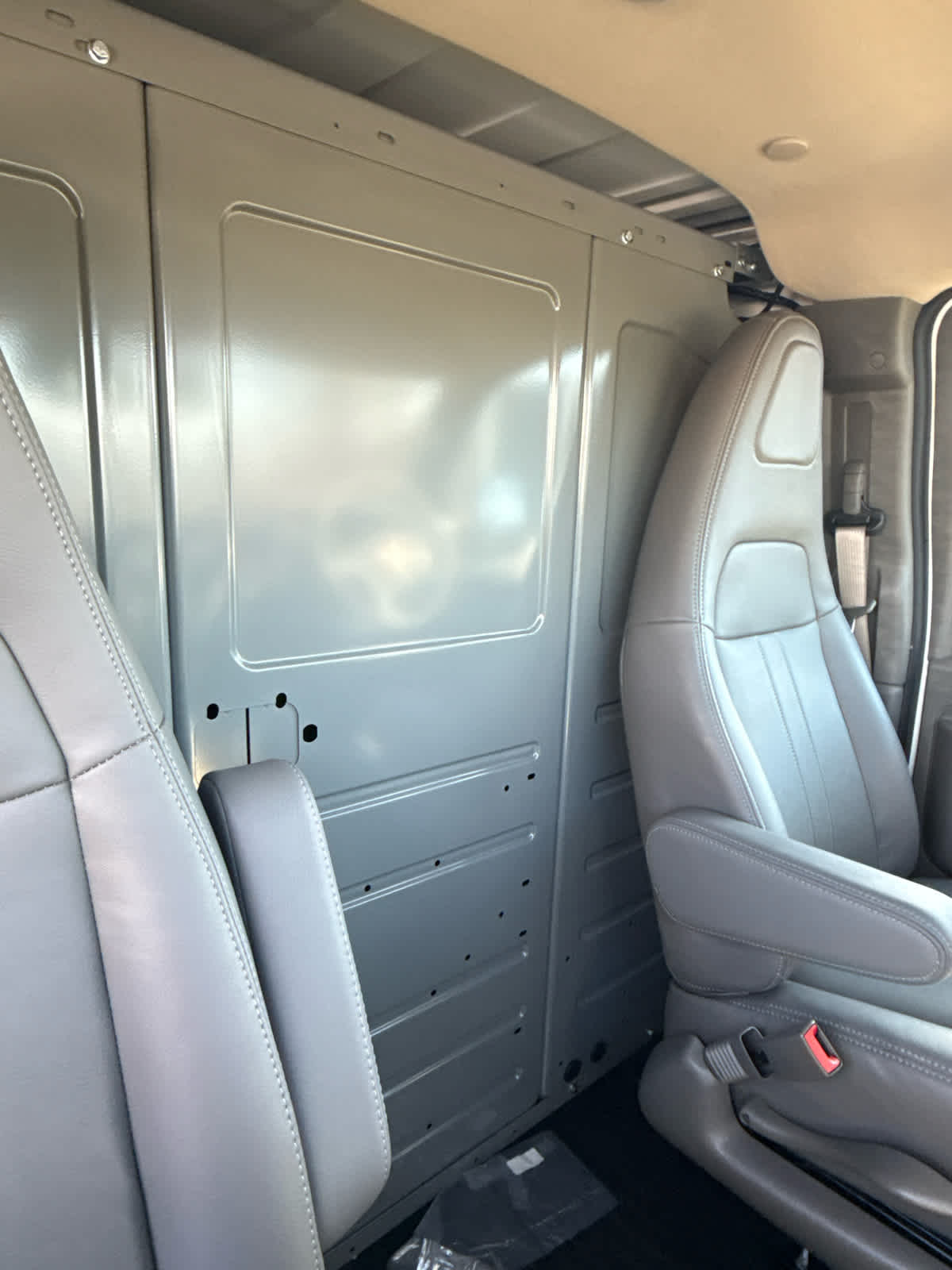 2025 GMC Savana Cargo 2500 Work Van