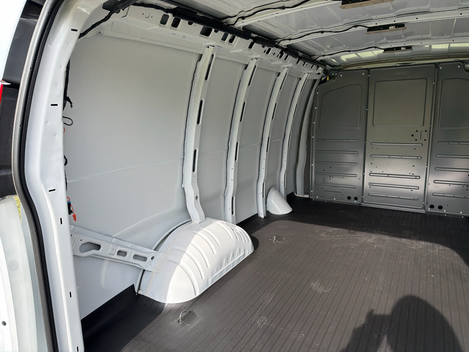 2025 GMC Savana Cargo Work Van