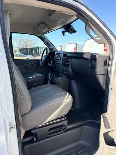 2025 GMC Savana Cargo 2500 Work Van