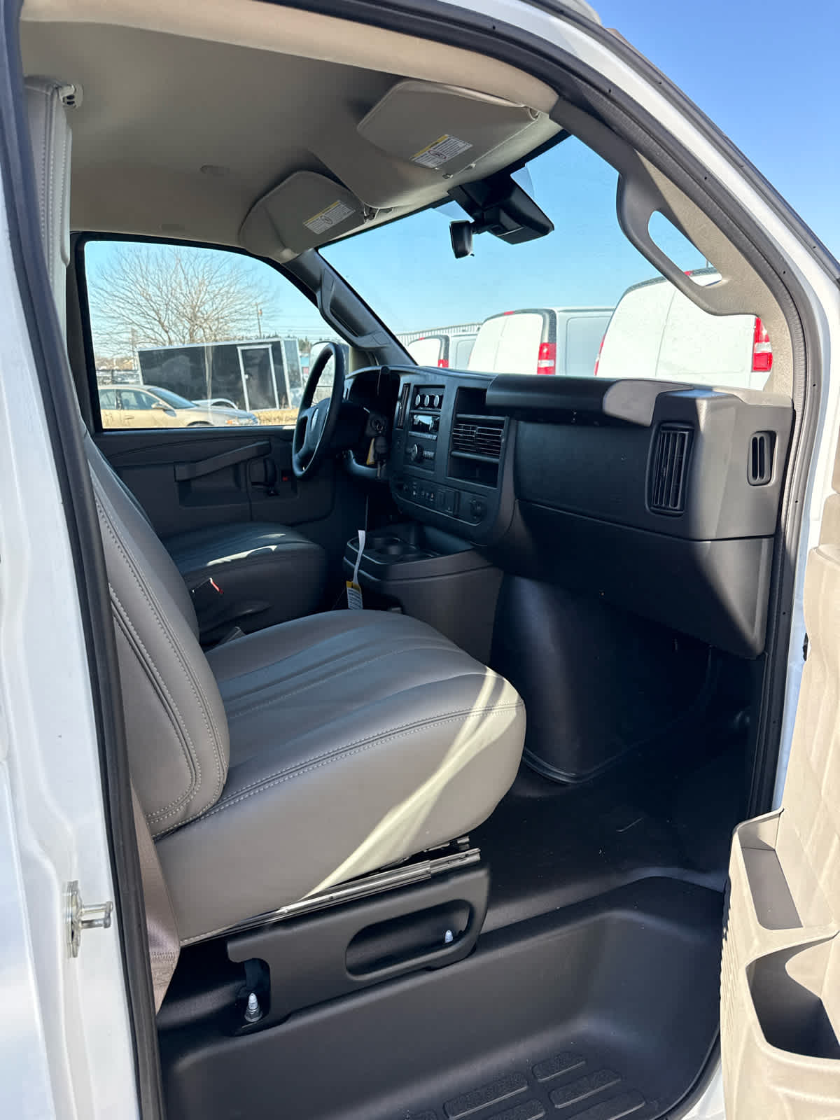 2025 GMC Savana Cargo 2500 Work Van