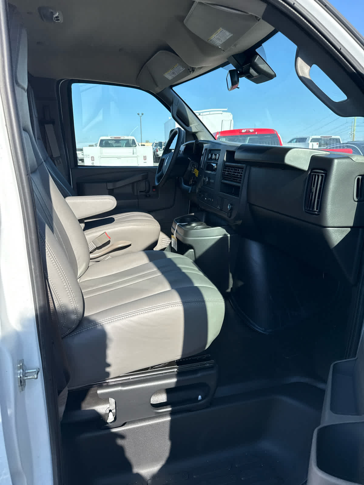 2025 GMC Savana Cargo 2500 Work Van