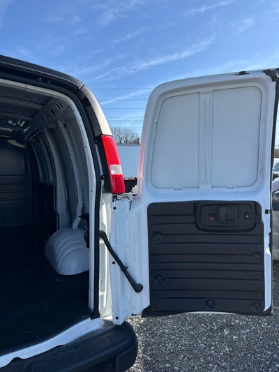 2025 GMC Savana Cargo 2500 Work Van