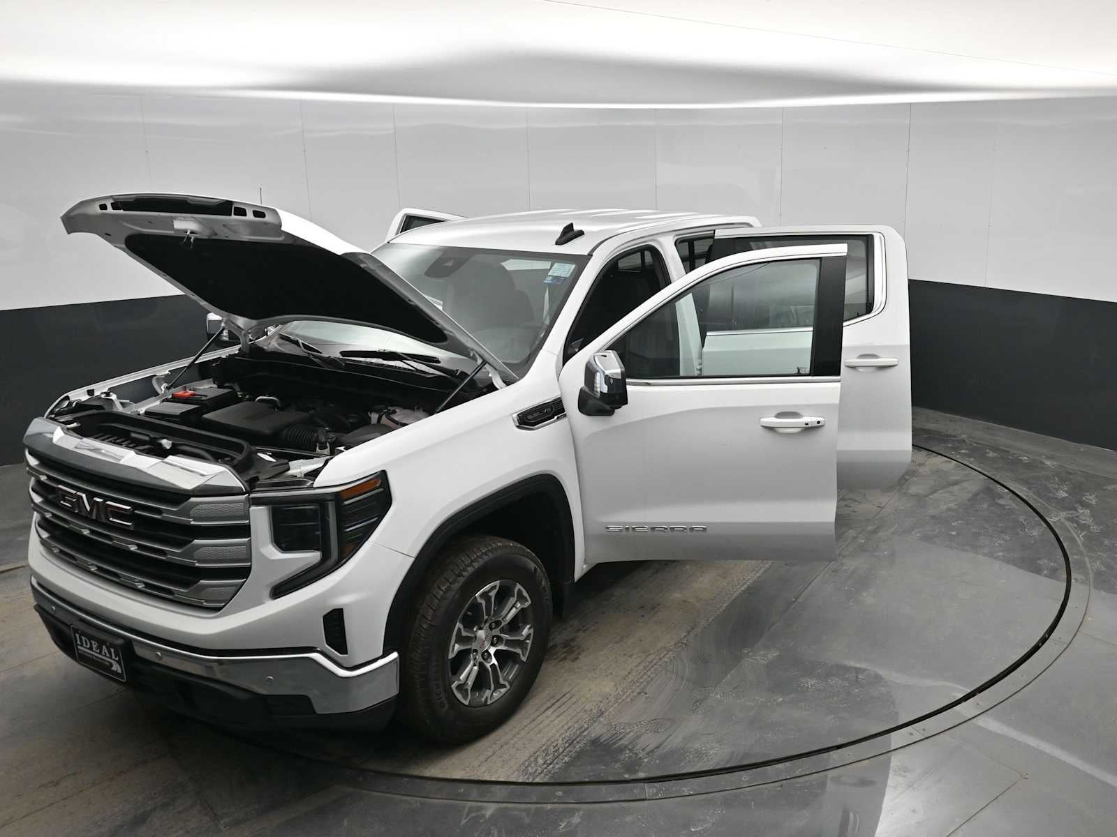 2026 GMC Sierra 1500 SLE