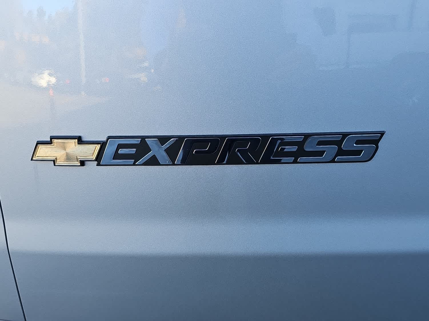 2025 Chevrolet Express Cargo 2500 WT