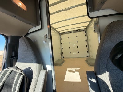 2024 Chevrolet Express Cutaway 3500 1WT