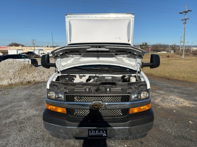 2024 Chevrolet Express Cutaway 3500 1WT