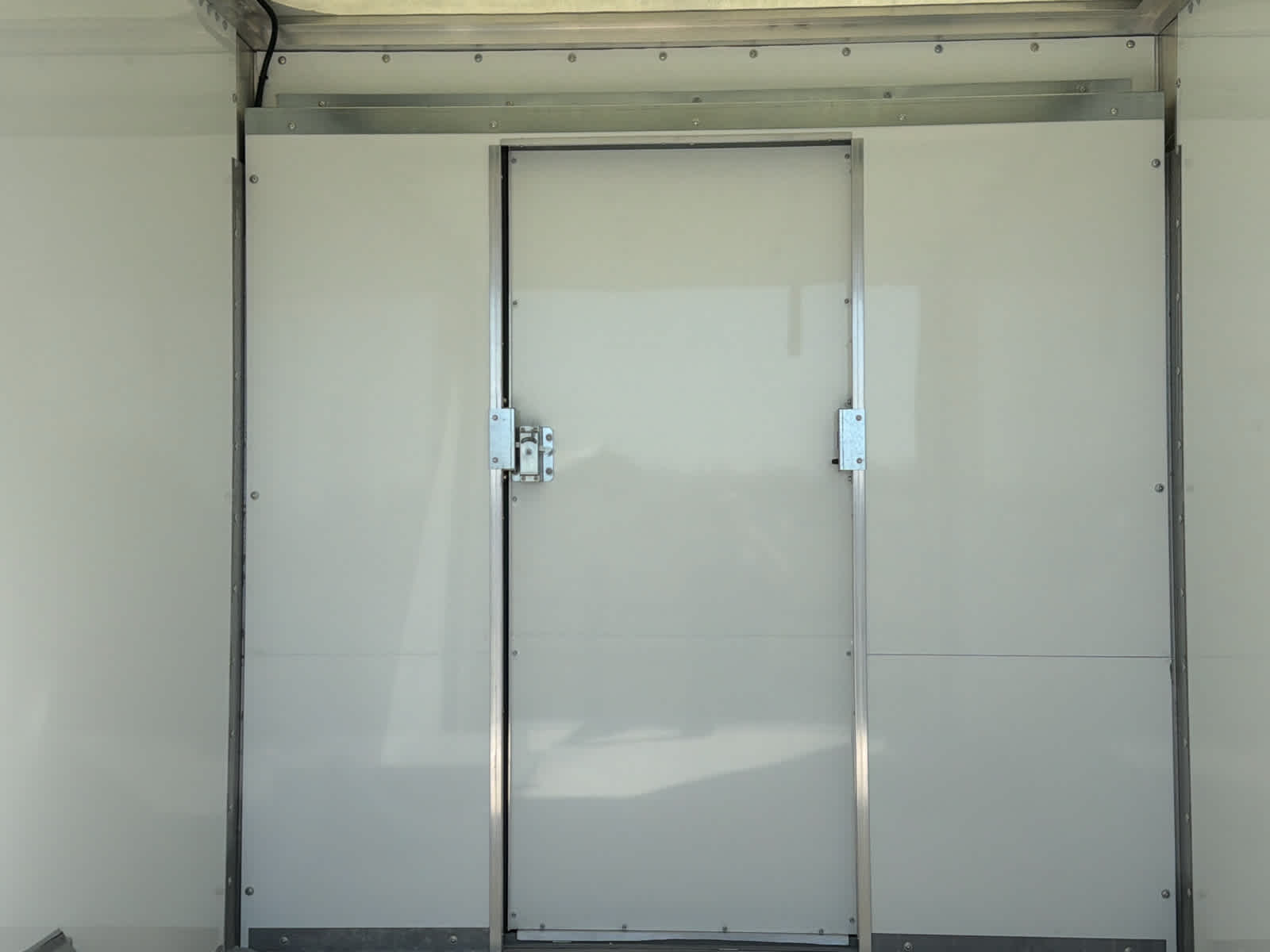 2024 Chevrolet Express Cutaway 3500 1WT