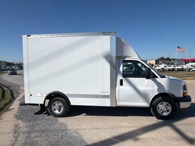 2024 Chevrolet Express Cutaway 3500 1WT