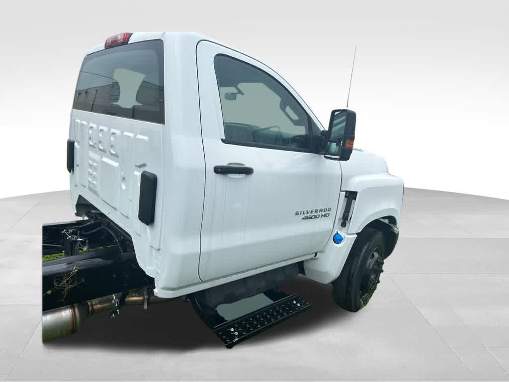 2023 Chevrolet Silverado 5500 HD Work Truck