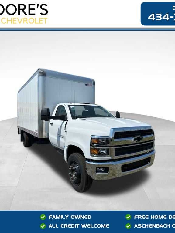2024 Chevrolet Silverado 5500 HD Work Truck