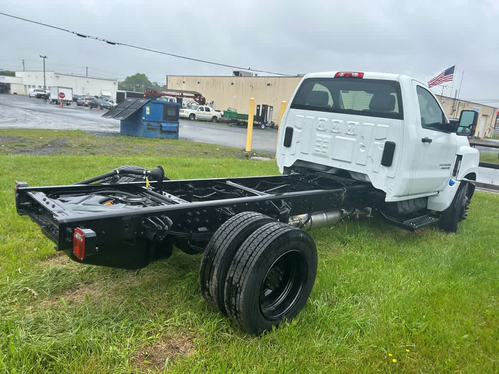 2023 Chevrolet Silverado 5500 HD Work Truck