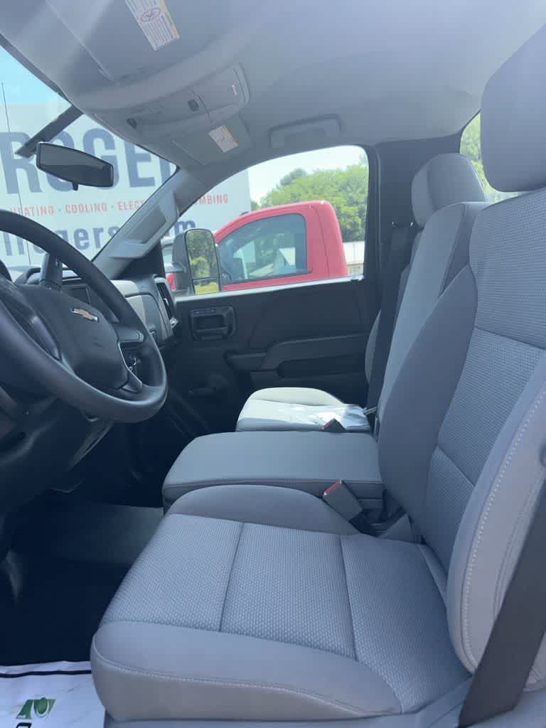 2023 Chevrolet Silverado 5500 HD Work Truck