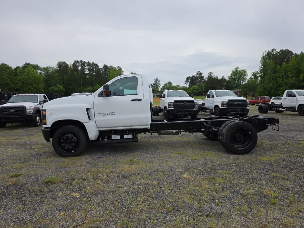 2023 Chevrolet Silverado 4500 HD Work Truck
