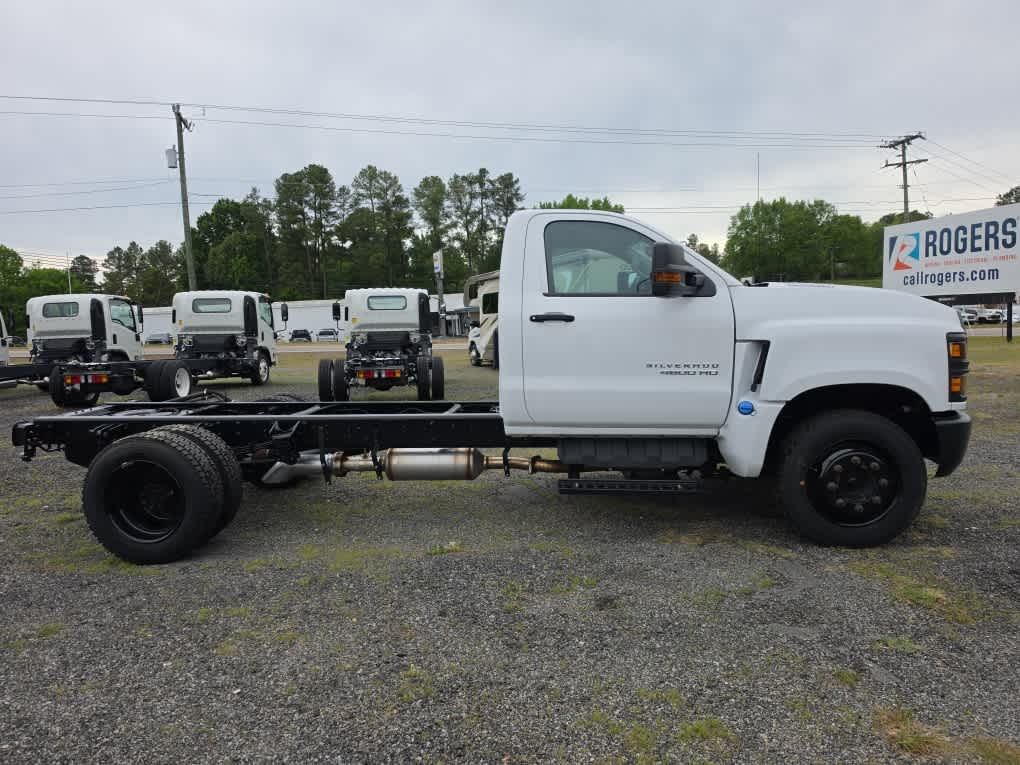 2023 Chevrolet Silverado 4500 HD Work Truck