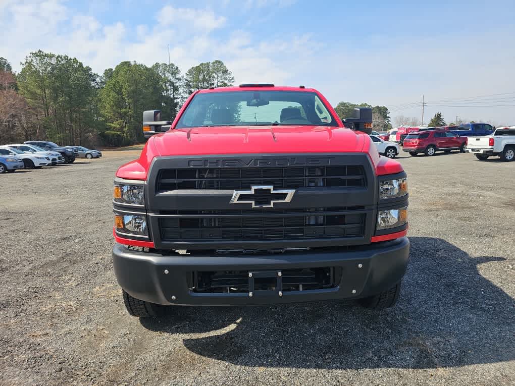 2023 Chevrolet Silverado 6500 HD Work Truck