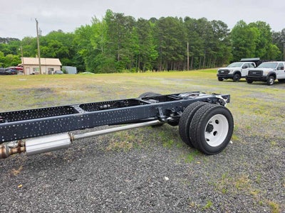 2025 Chevrolet Low Cab Forward 4500 HG Base