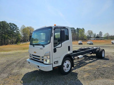 2025 Chevrolet Low Cab Forward 4500 HG Base