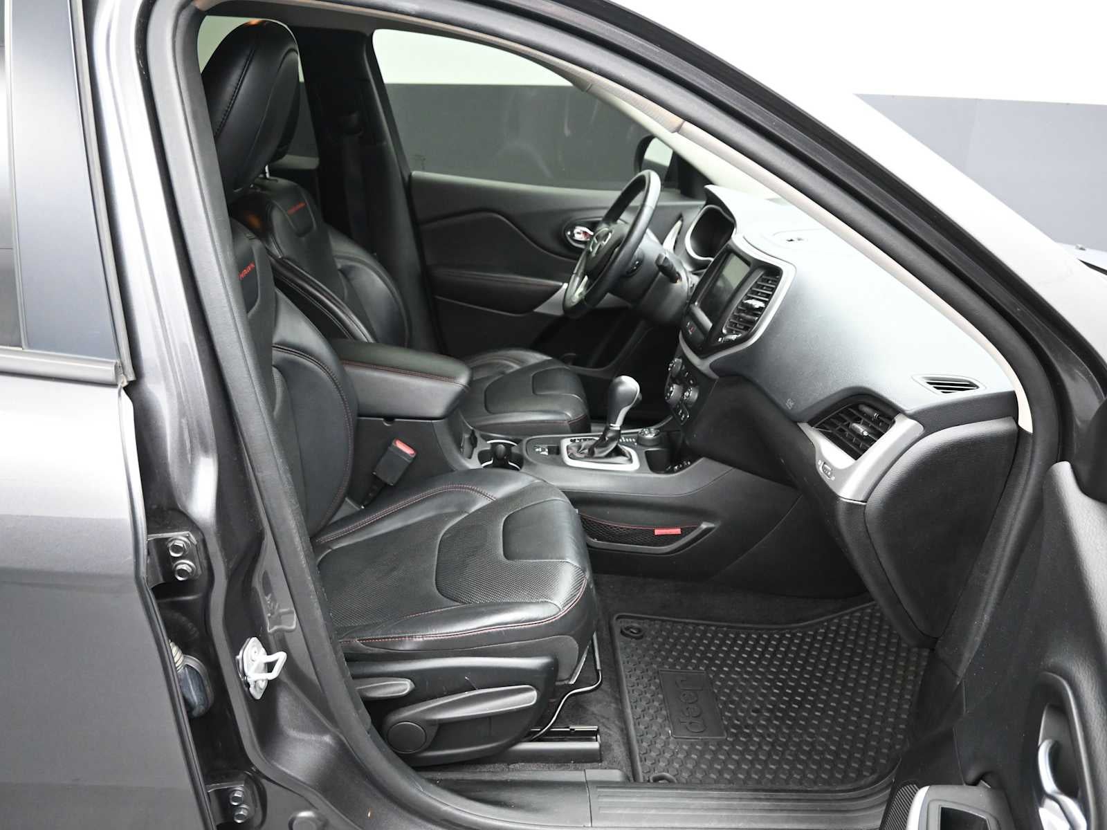 2018 Jeep Cherokee Trailhawk