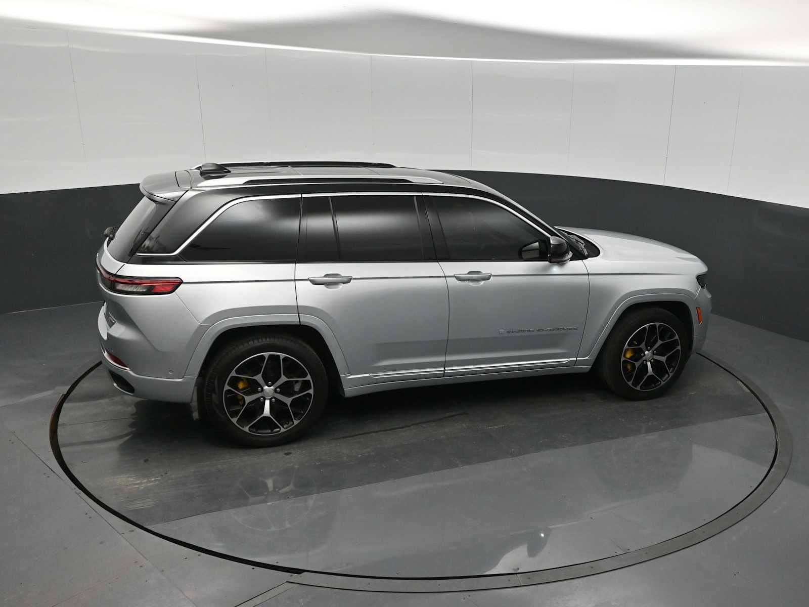 2022 Jeep Grand Cherokee Summit Reserve