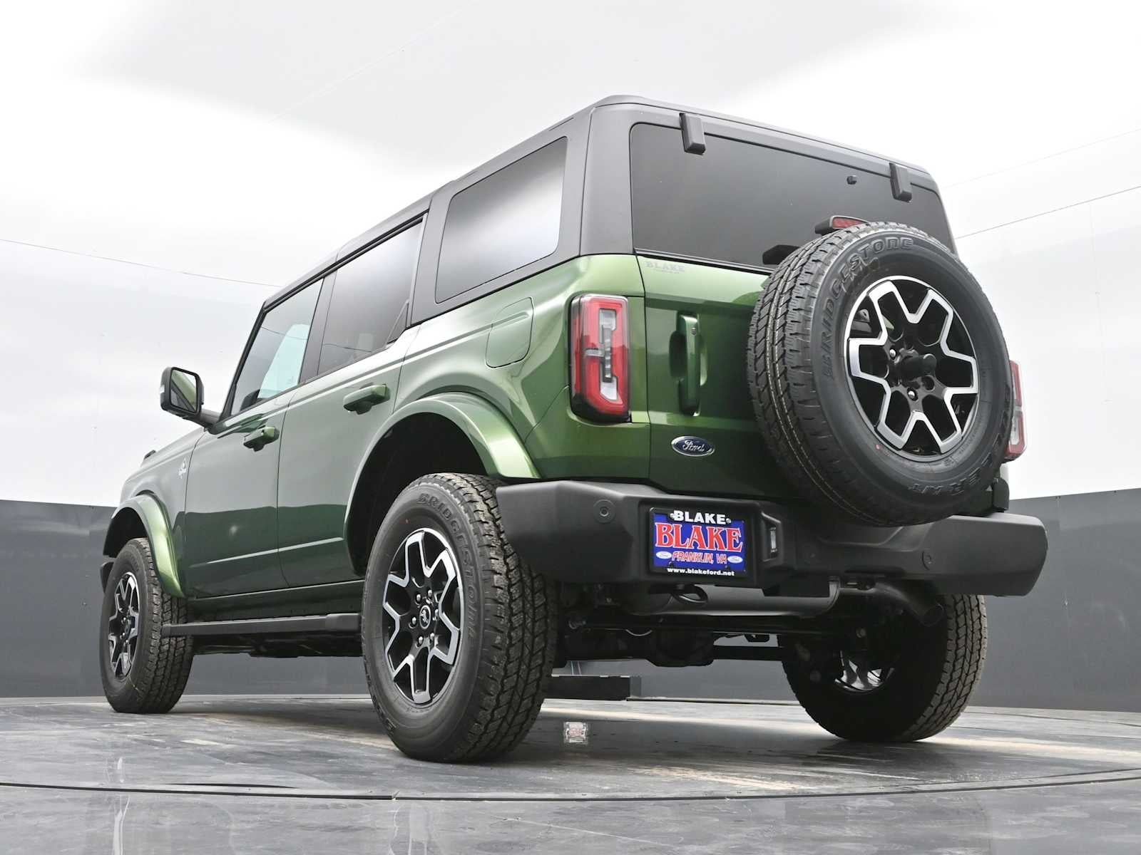 2024 Ford Bronco Outer Banks