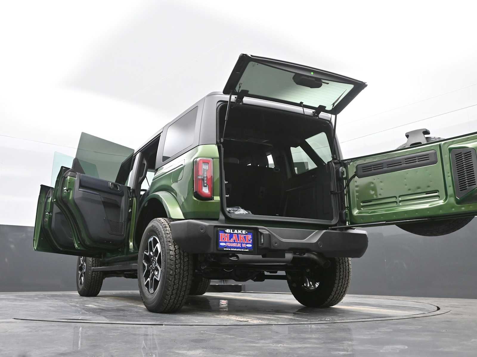 2024 Ford Bronco Outer Banks