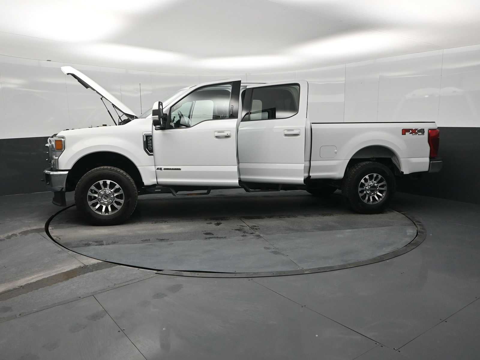 2021 Ford Super Duty F-250 SRW LARIAT