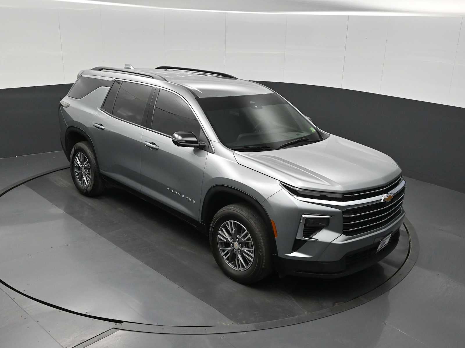 2024 Chevrolet Traverse FWD LT
