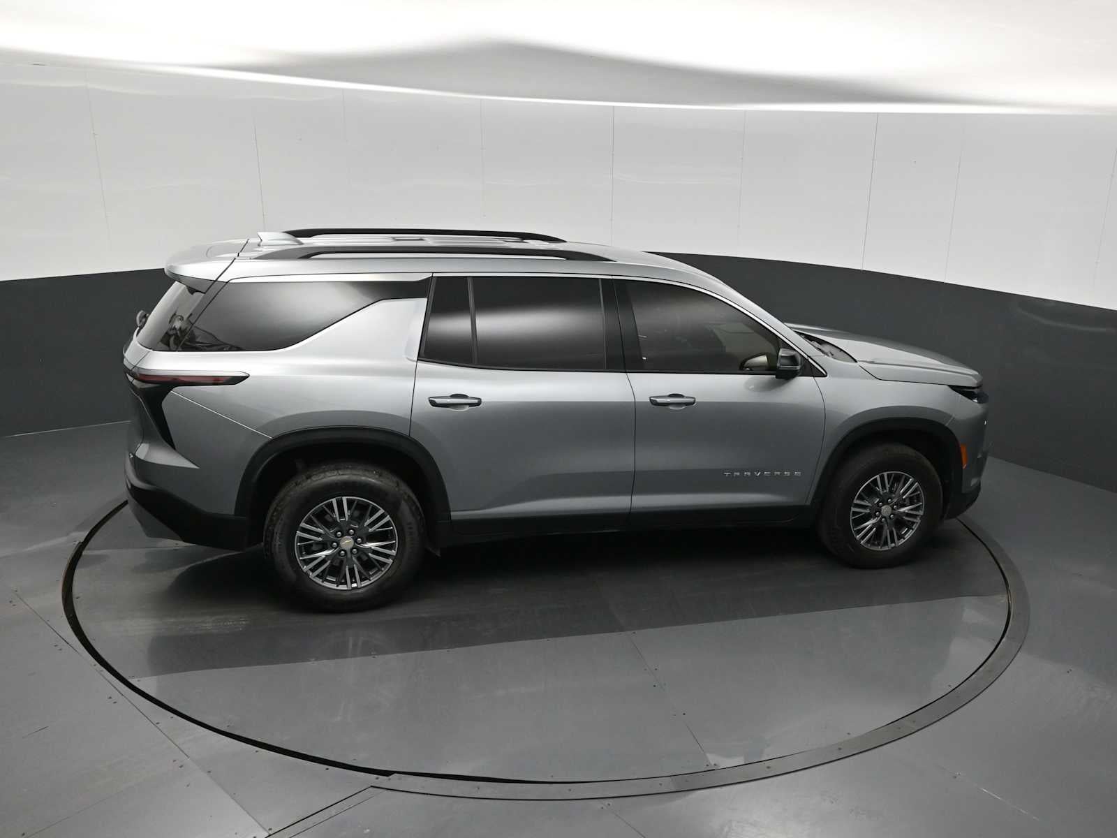 2024 Chevrolet Traverse FWD LT