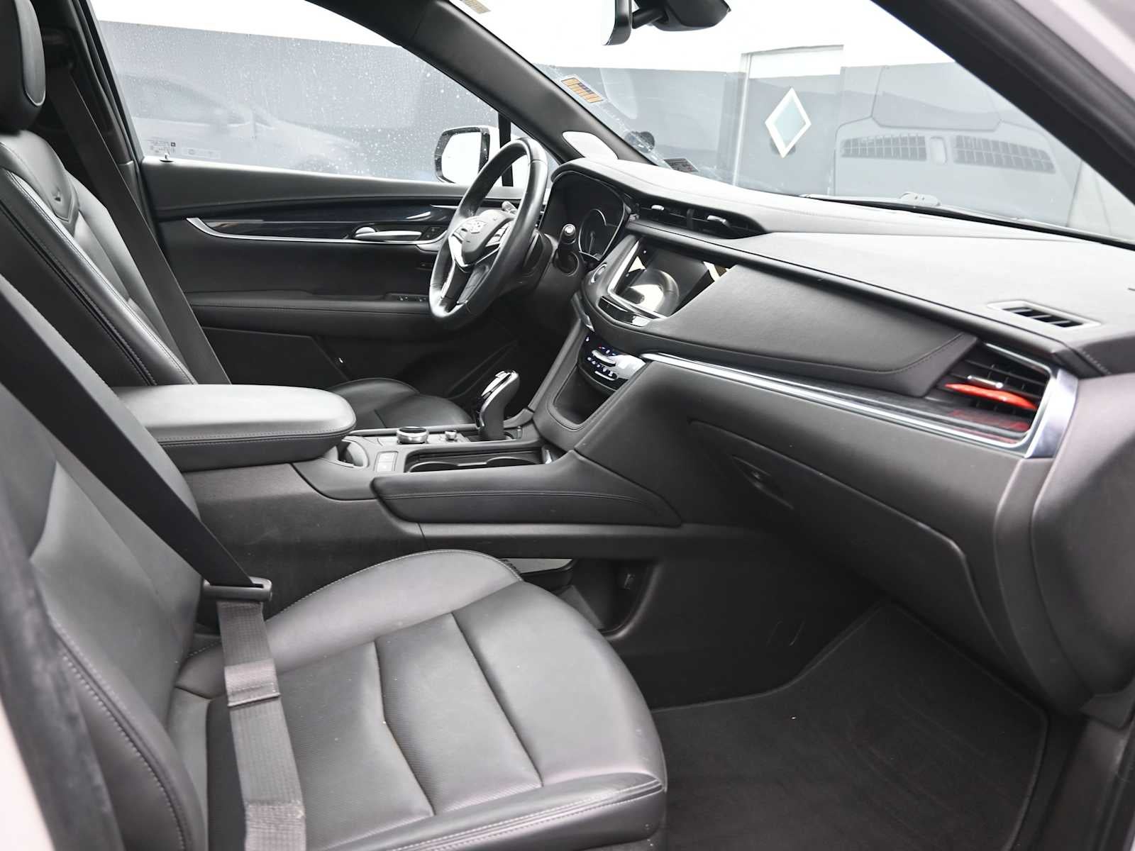 2024 Cadillac XT5 FWD Premium Luxury