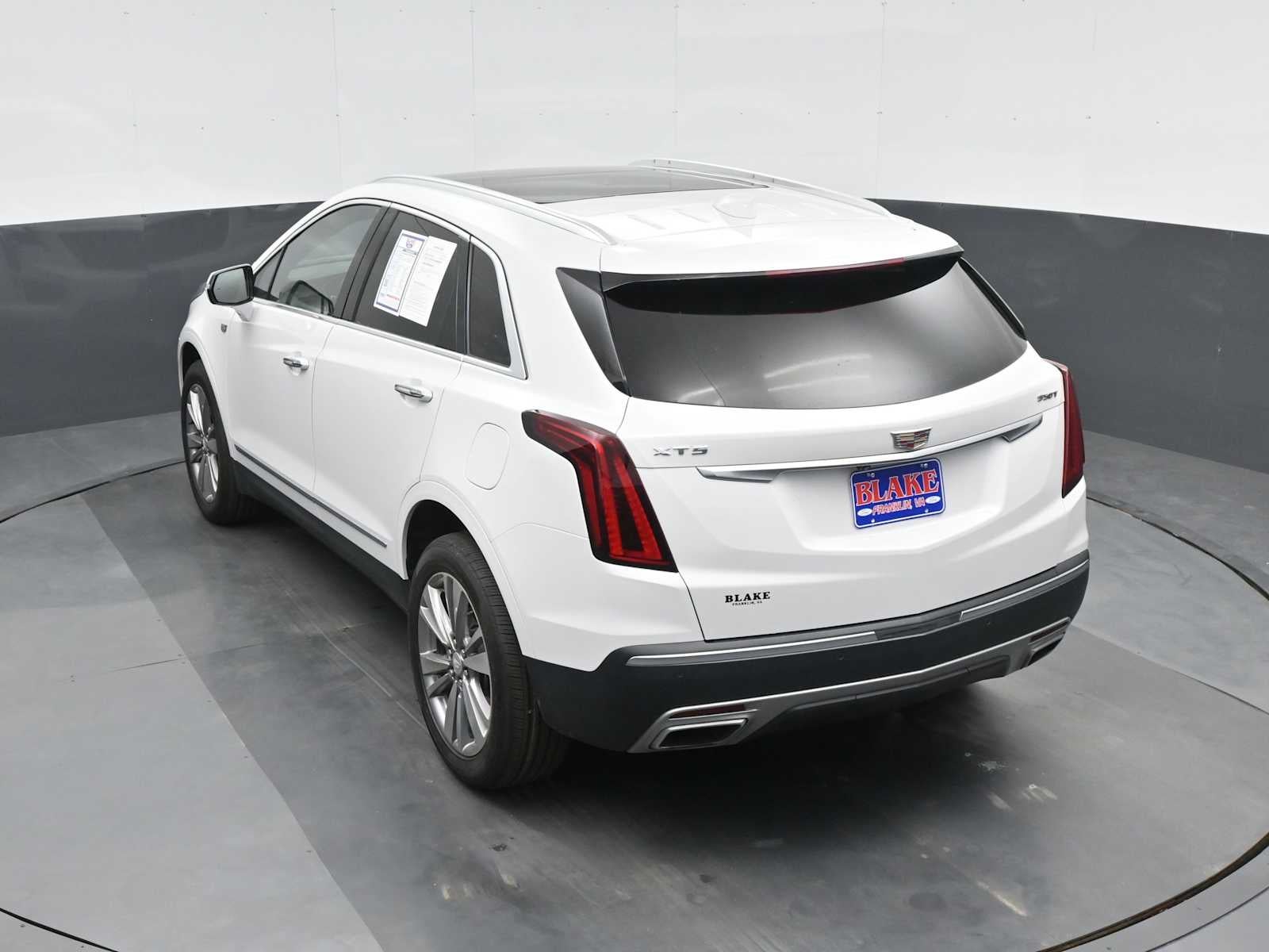 2024 Cadillac XT5 FWD Premium Luxury