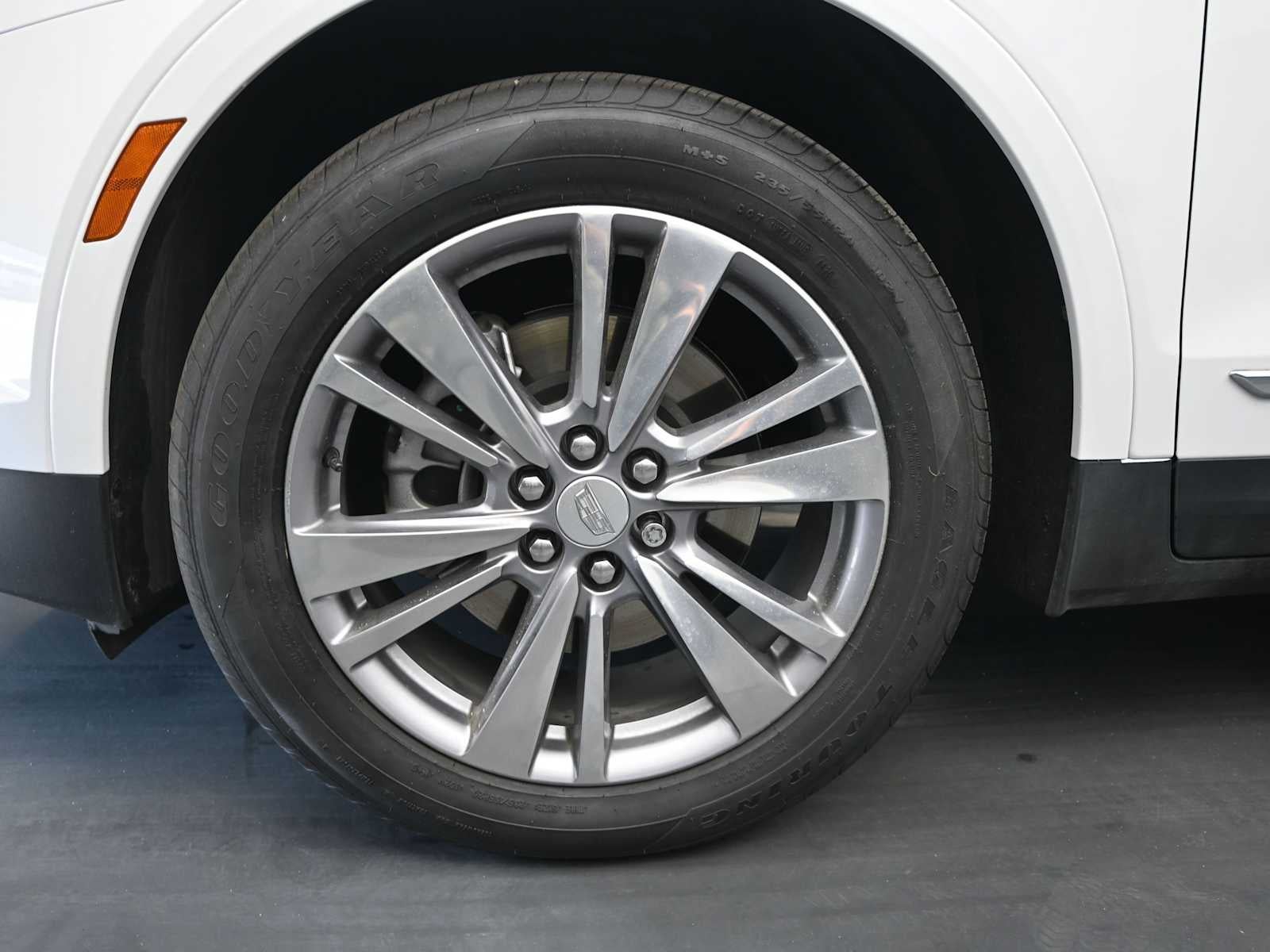 2024 Cadillac XT5 FWD Premium Luxury