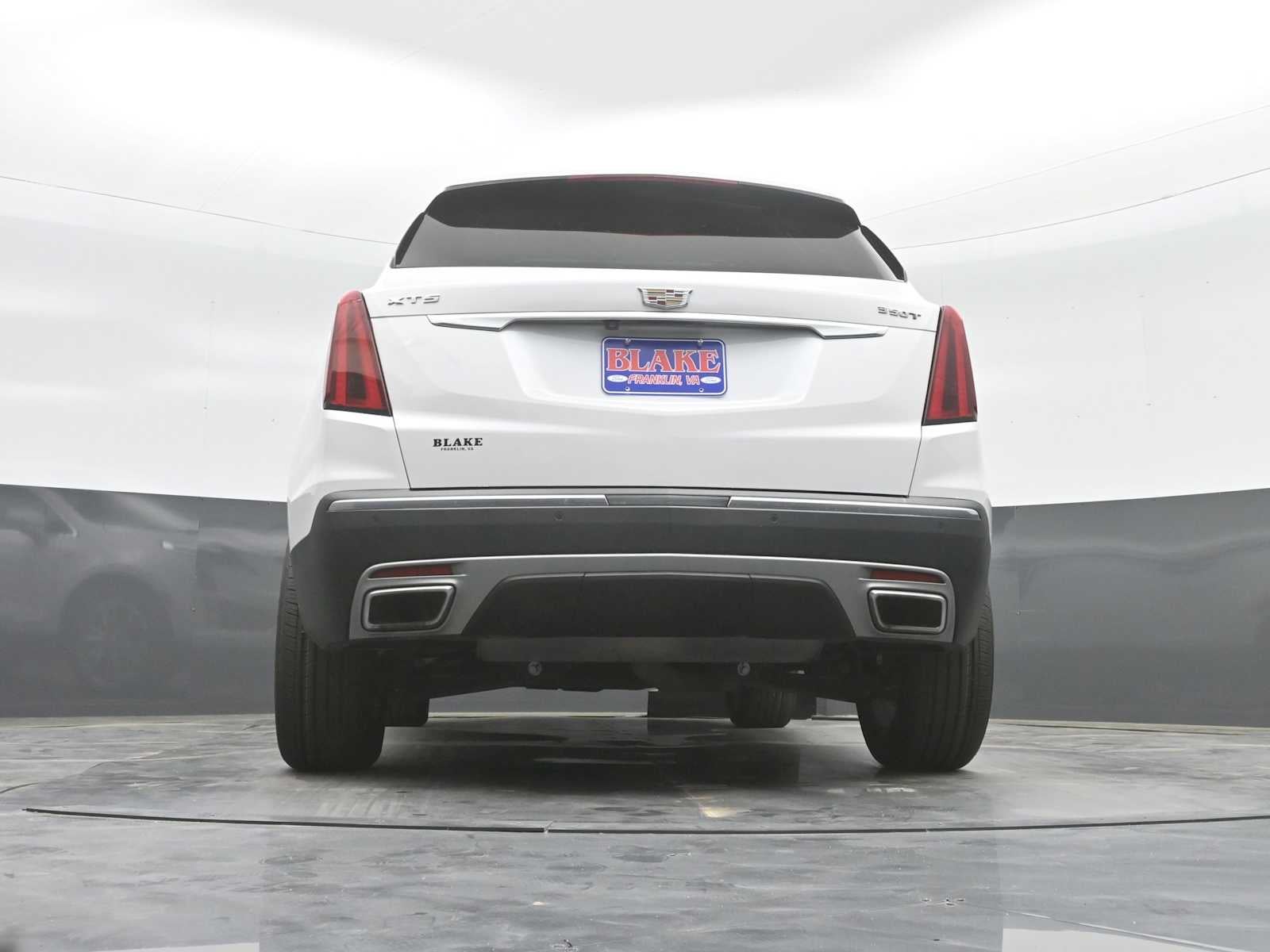 2024 Cadillac XT5 FWD Premium Luxury